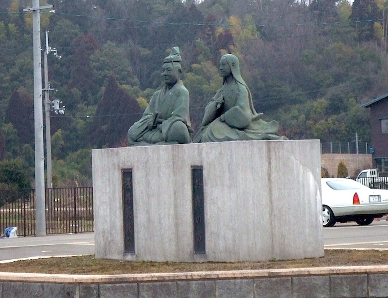 浅井長政・お市銅像