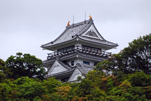 日和佐城：長宗我部元親の重臣（弟）香宗我部親泰の侵攻で降伏した日和佐氏の日和佐城【お城特集 日本の歴史】