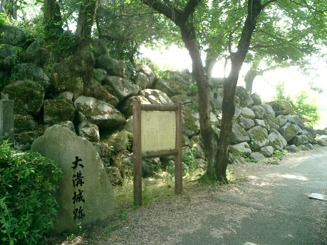 大溝城／アクセス・場所・地図 信長に殺害された弟信行の嫡男織田信澄が信長より拝領した大溝城【お城特集 日本の歴史】