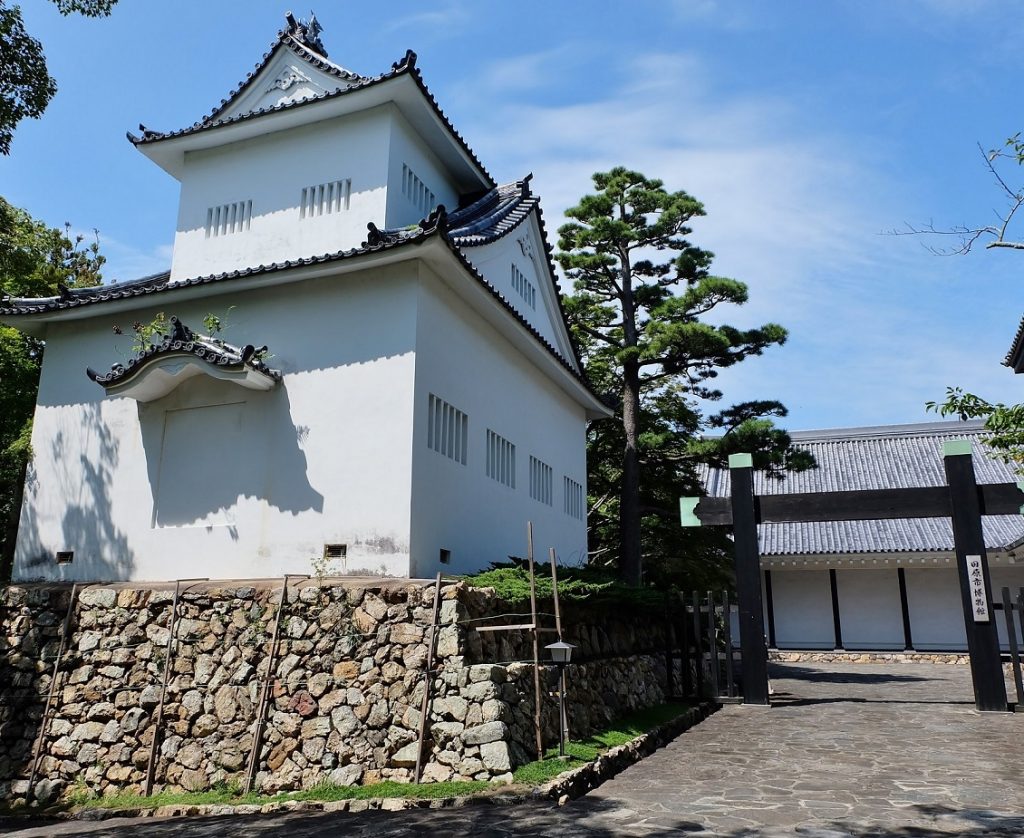 田原城 アクセス 場所 地図 松平竹千代 徳川家康 を織田信秀の元へ送ったことで有名な戸田康光の田原城 お城特集 日本の歴史 日本の歴史ガイド 日本のお城 城跡 史跡 幕末