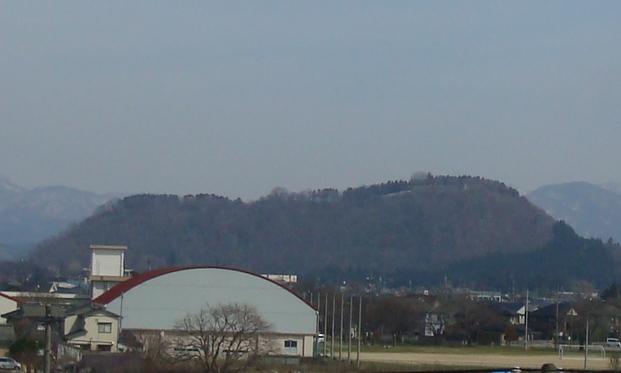 Gagyusan_hill_Murakami_Niigata_2012-1