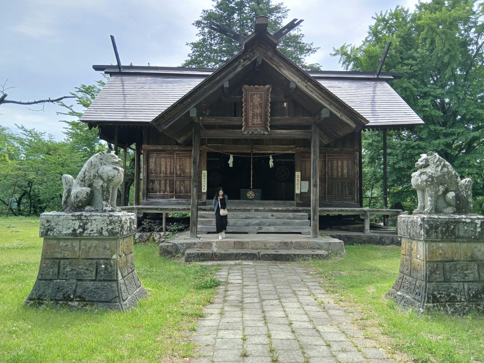 飯山城跡の葵神社