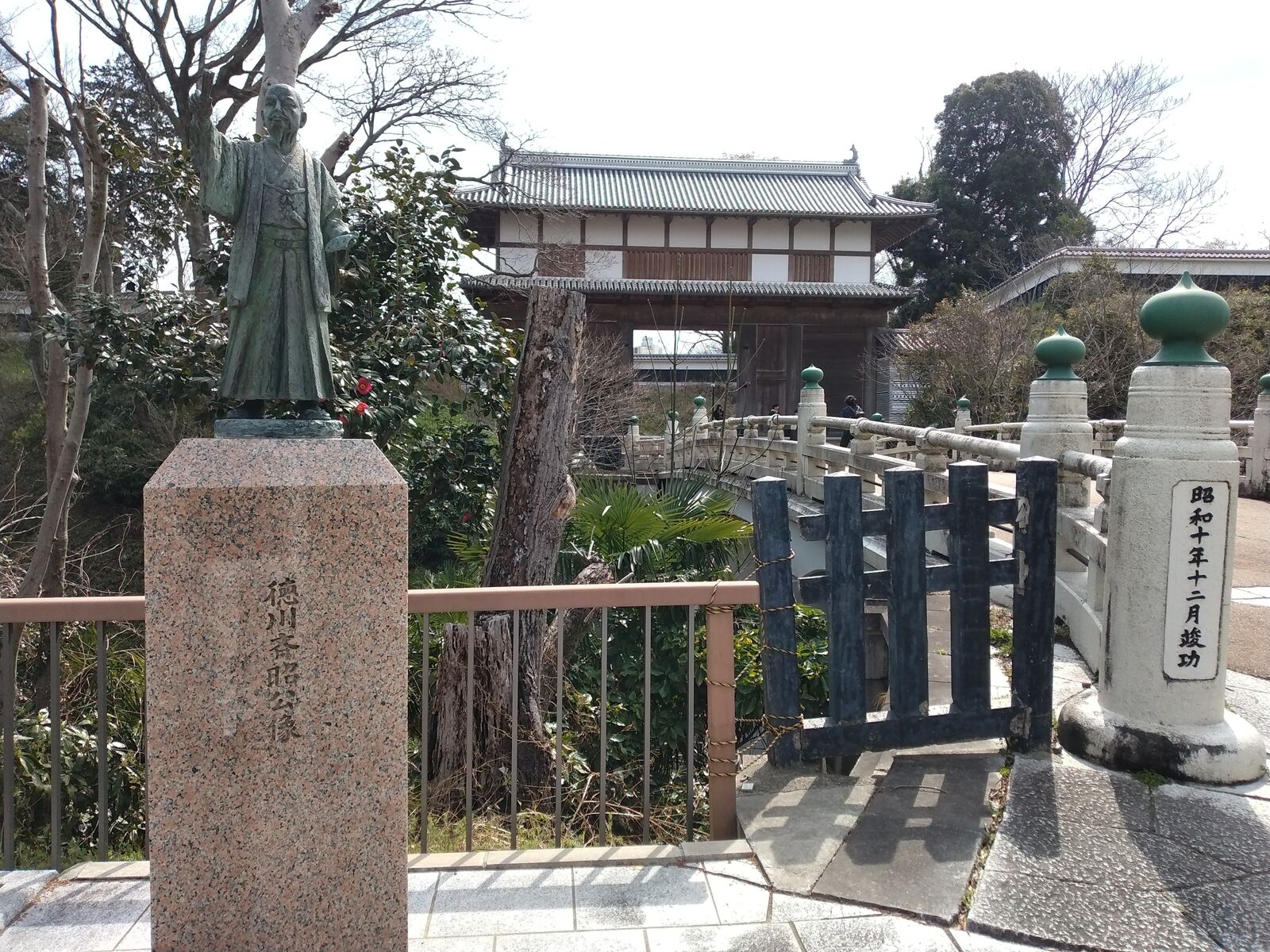 徳川斉昭公像