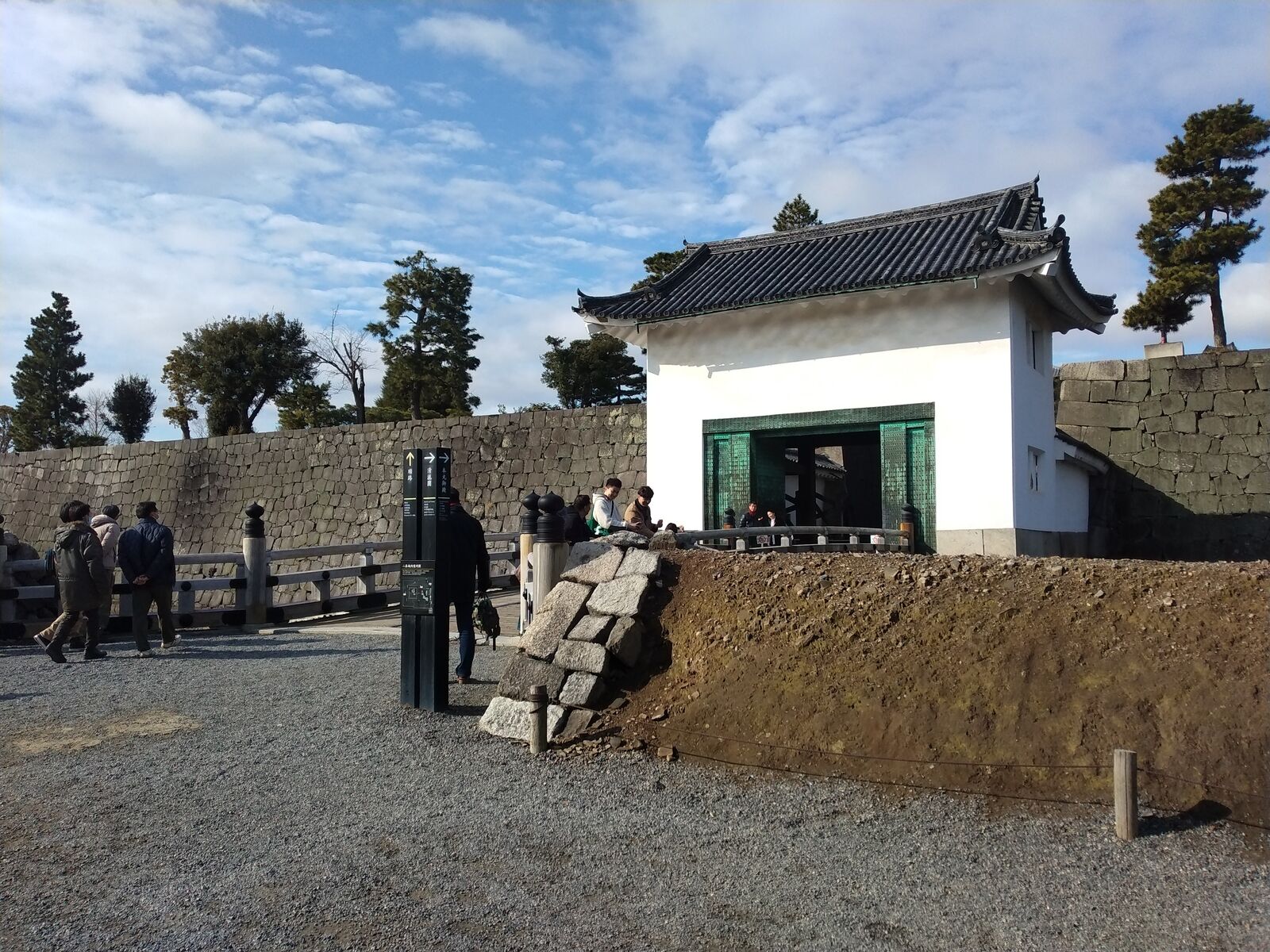 二条城の本丸櫓門