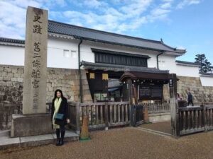 世界遺産・二条城の東大手門前