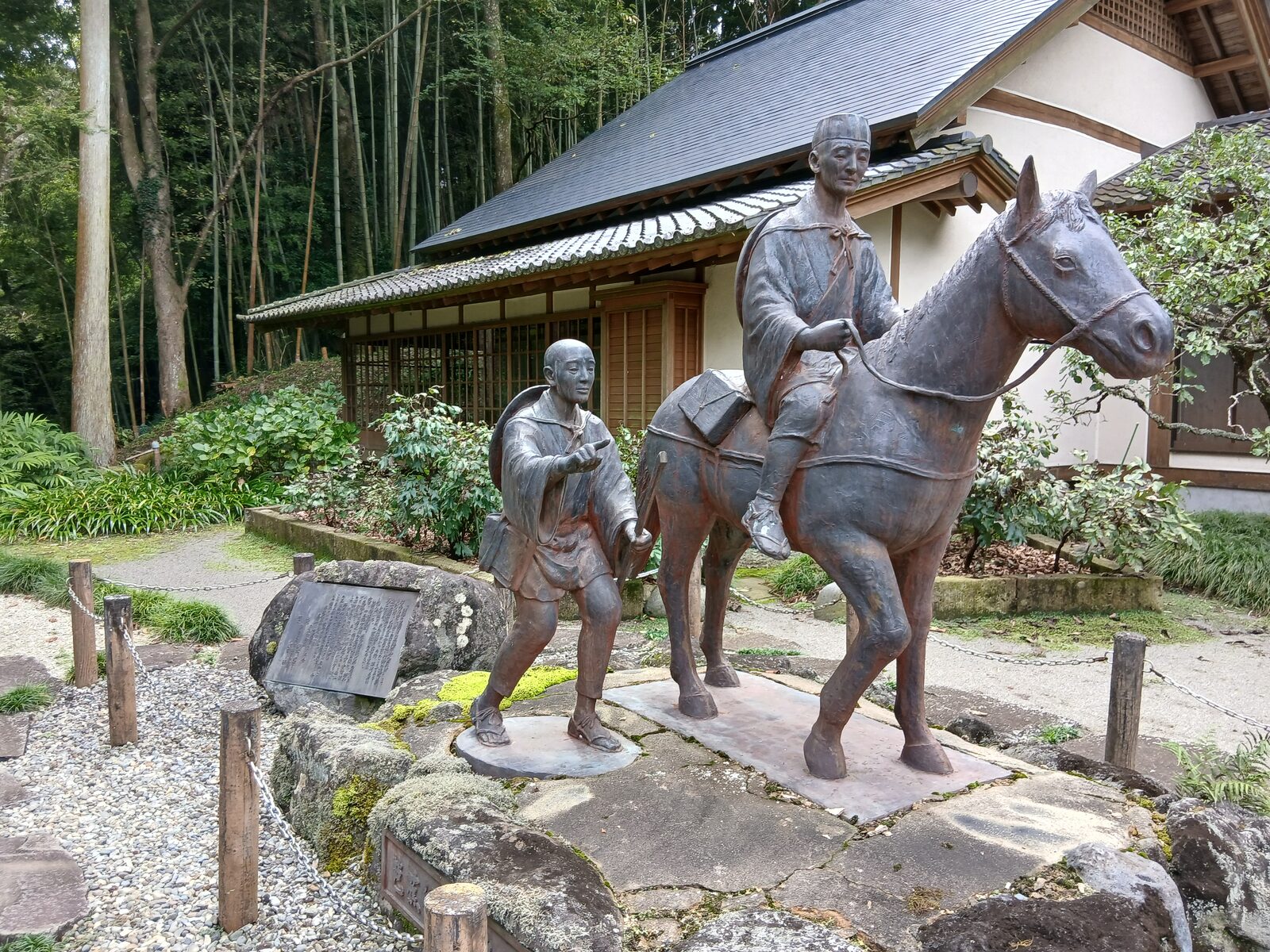 芭蕉と曽良の像