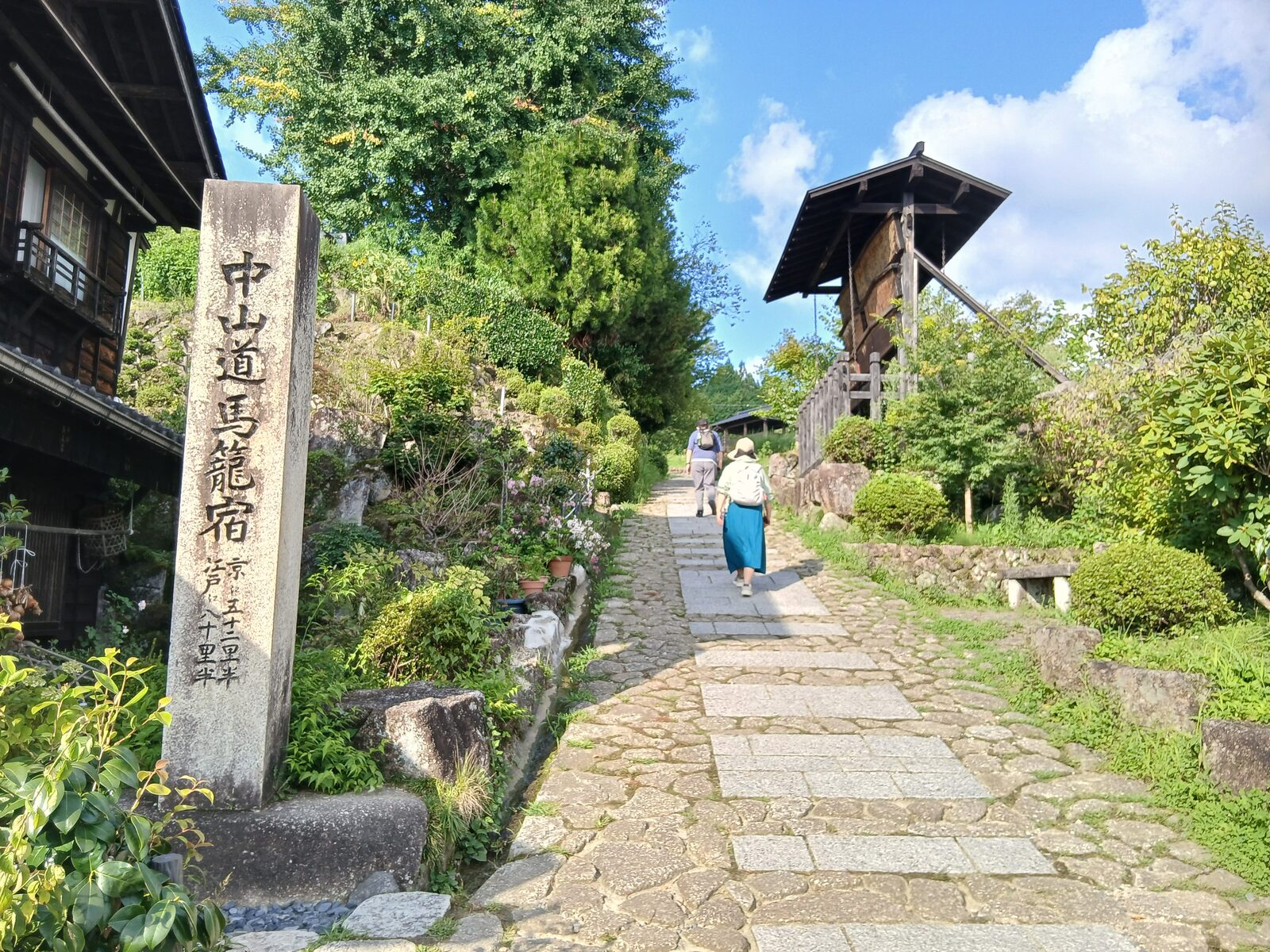馬籠宿の石畳の坂道