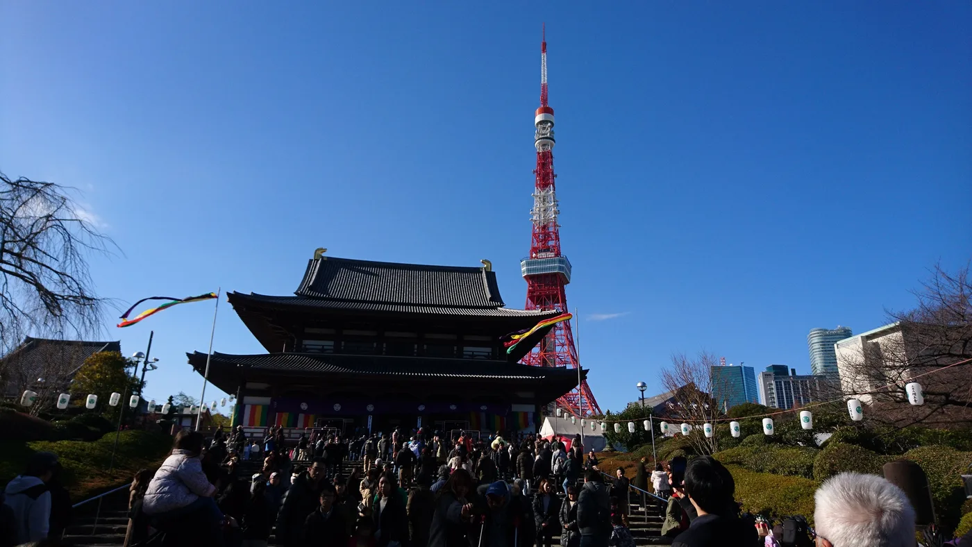増上寺の大殿と東京タワー