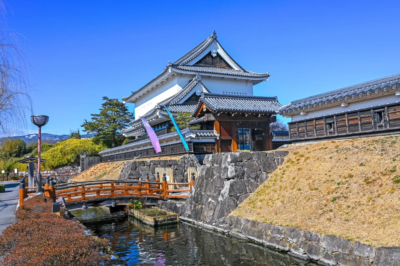 勝竜寺城公園の隅櫓と門