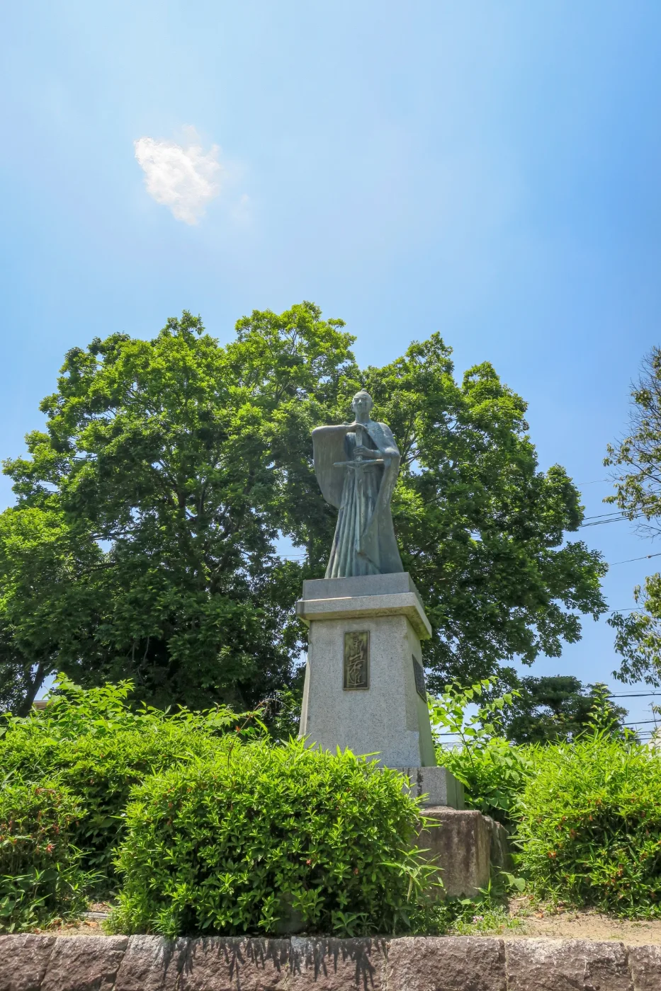 高槻城跡公園の像